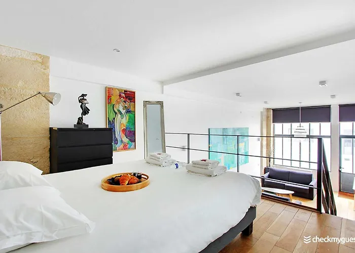 Elegant - 1br-6p- Grands Boulevards Apartment *